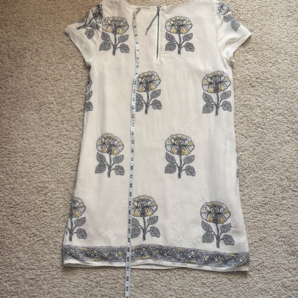 Maeve White Shift Dress with Gray & Yellow Floral Motif - Picture 11 of 14